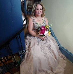 Meet your Posher, Lisa